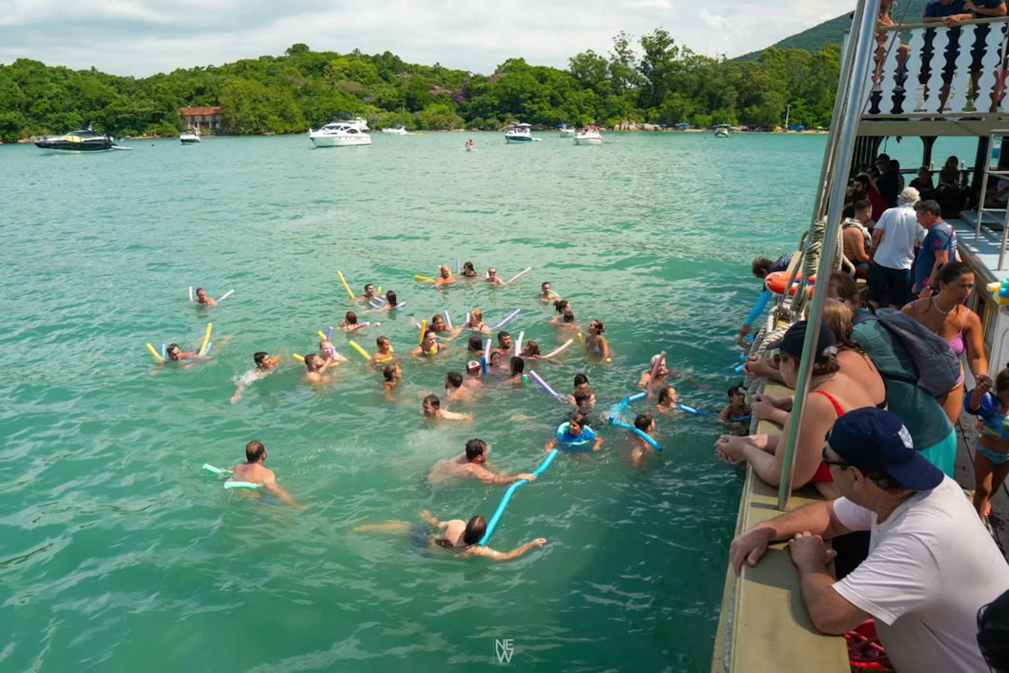 Escuna Governador Celso Ramos - Image 3